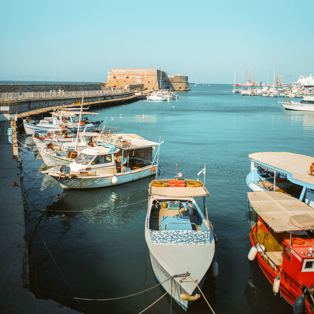 A Walking Tour Of Heraklion Town In Crete | Discover Greece