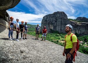 rappelling-on-the-rocks-of-meteora-logo