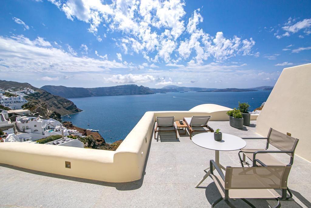 Aloia Villas Santorini | Accommodation | Discover Greece