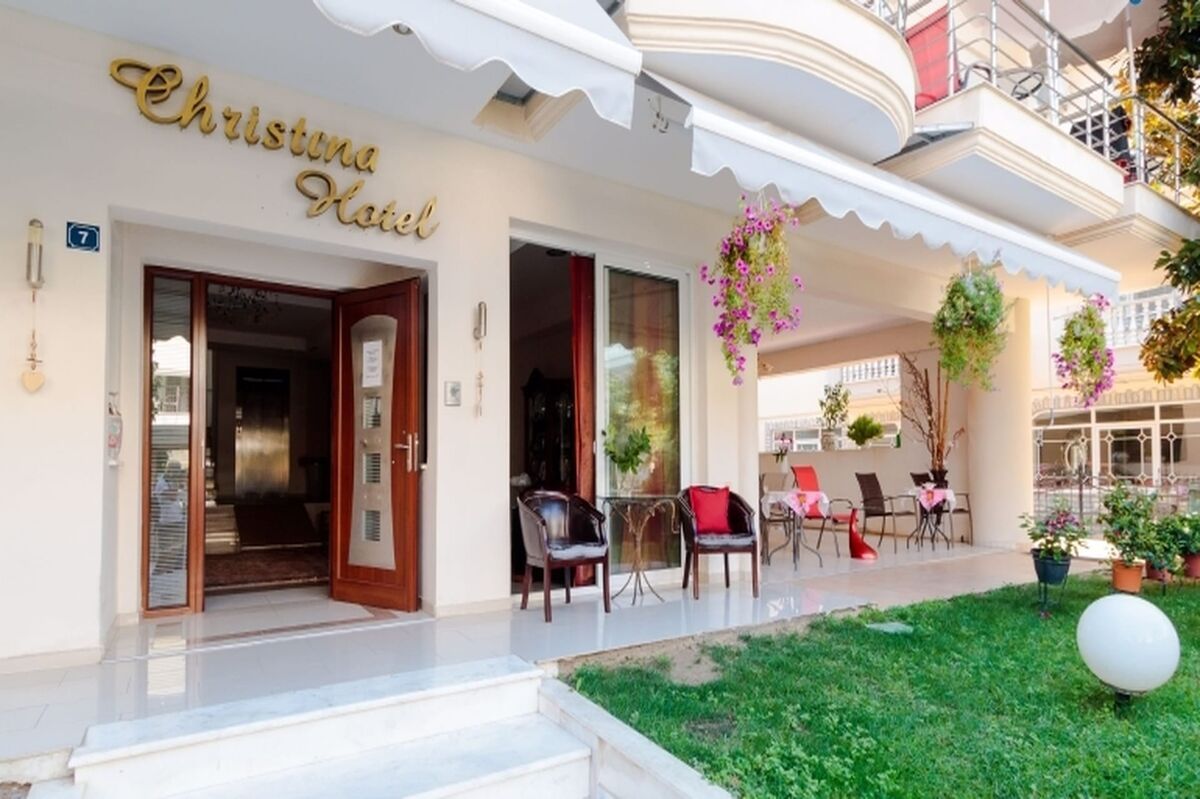 Christina Hotel | Accommodation | Discover Greece