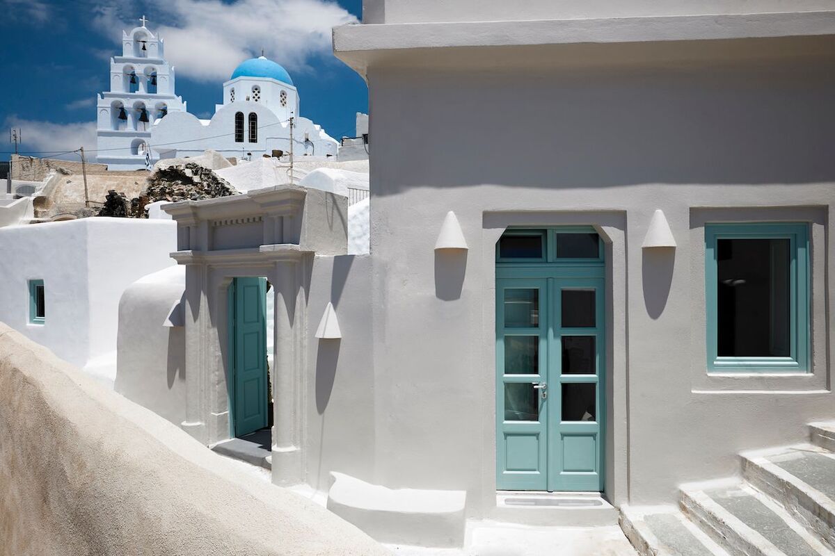 Valsamo Suites Santorini | Accommodation | Discover Greece