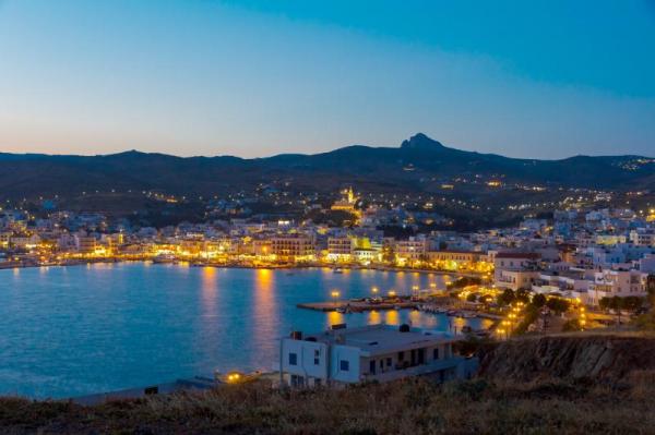 Food tour in Tinos old Town 